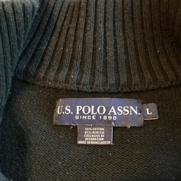US Polo Assn. Gray & Black Quarter Zip - Size: L - Picture 4 of 4